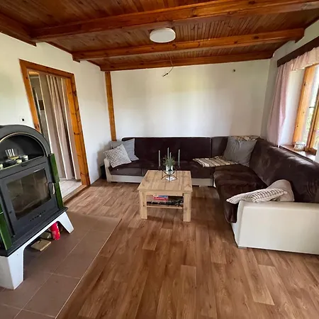 Lipno بيت للعطل *